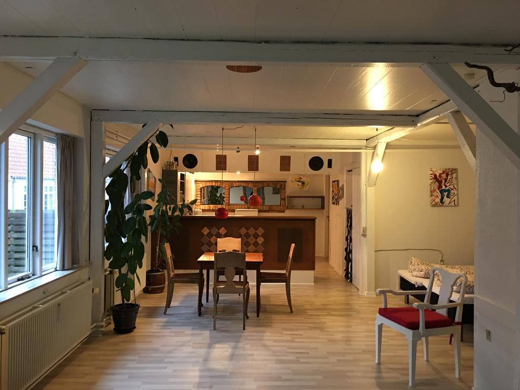 Studio Apartment In Hojer Экстерьер фото